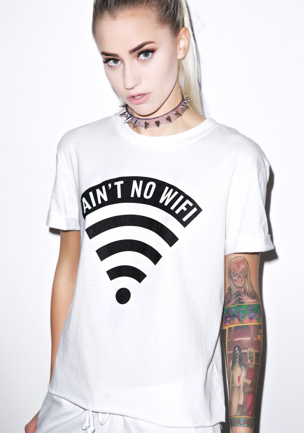 Aint No Wifi Crop Tee - White