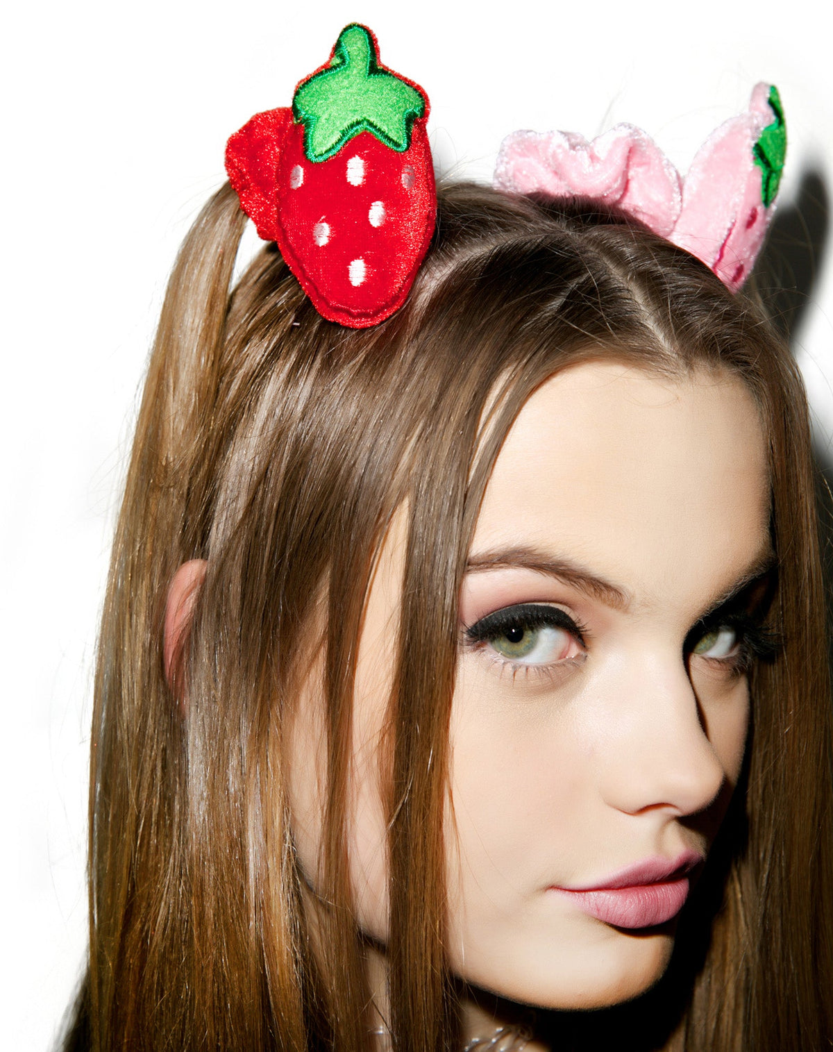 Ichigo Plush Scrunchie - Dark Pink