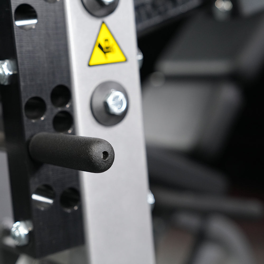 Hammer Strength Plate Loaded Iso-Lateral Leg Extension