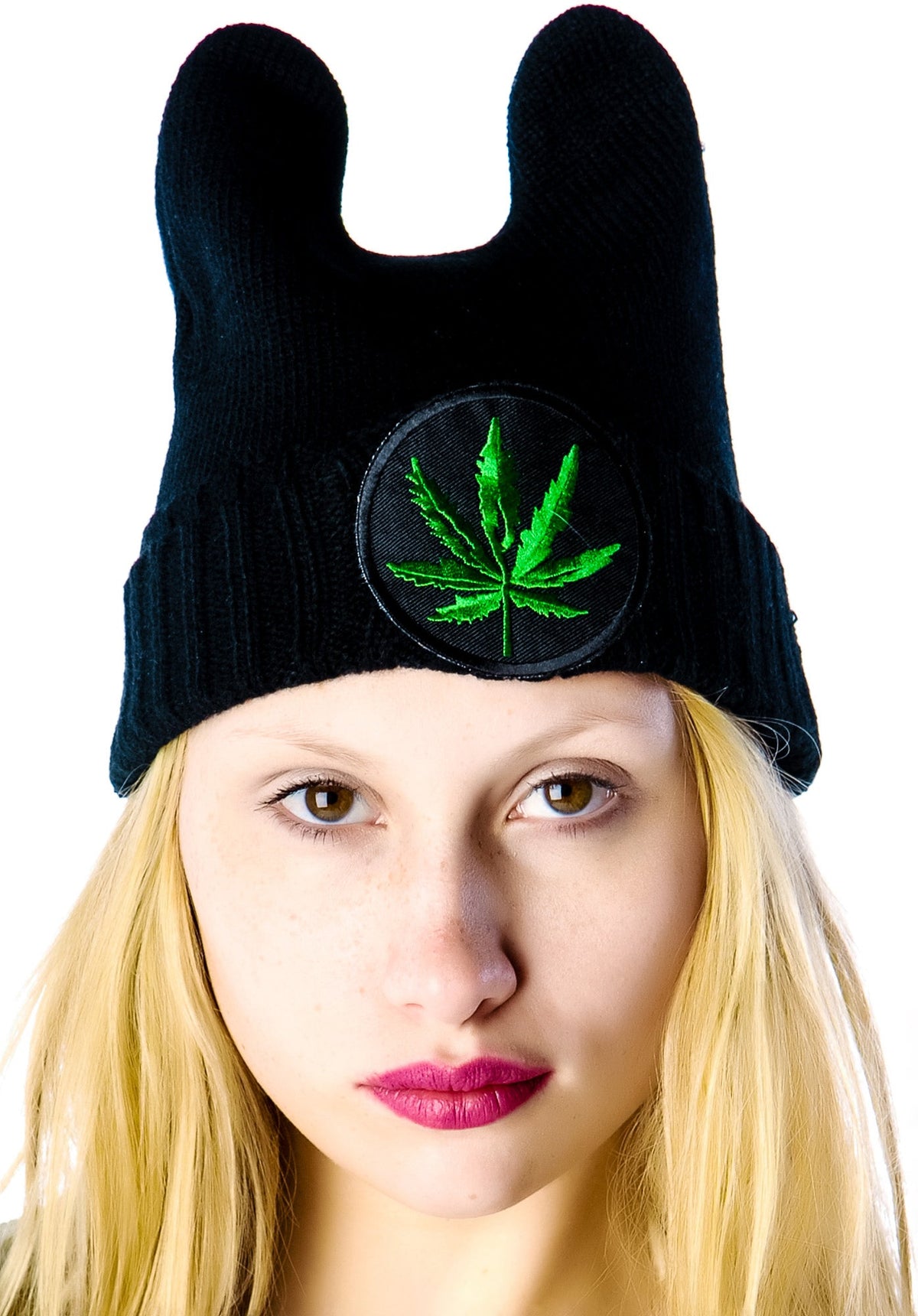 Puff & Pass Beanie - Black