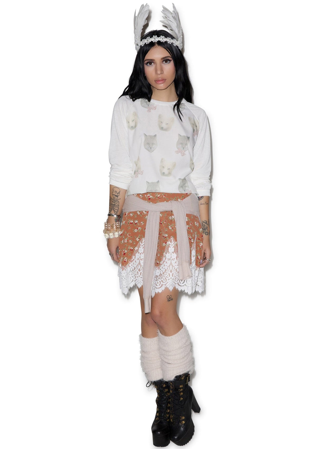 Snow Foxy Raglan - White