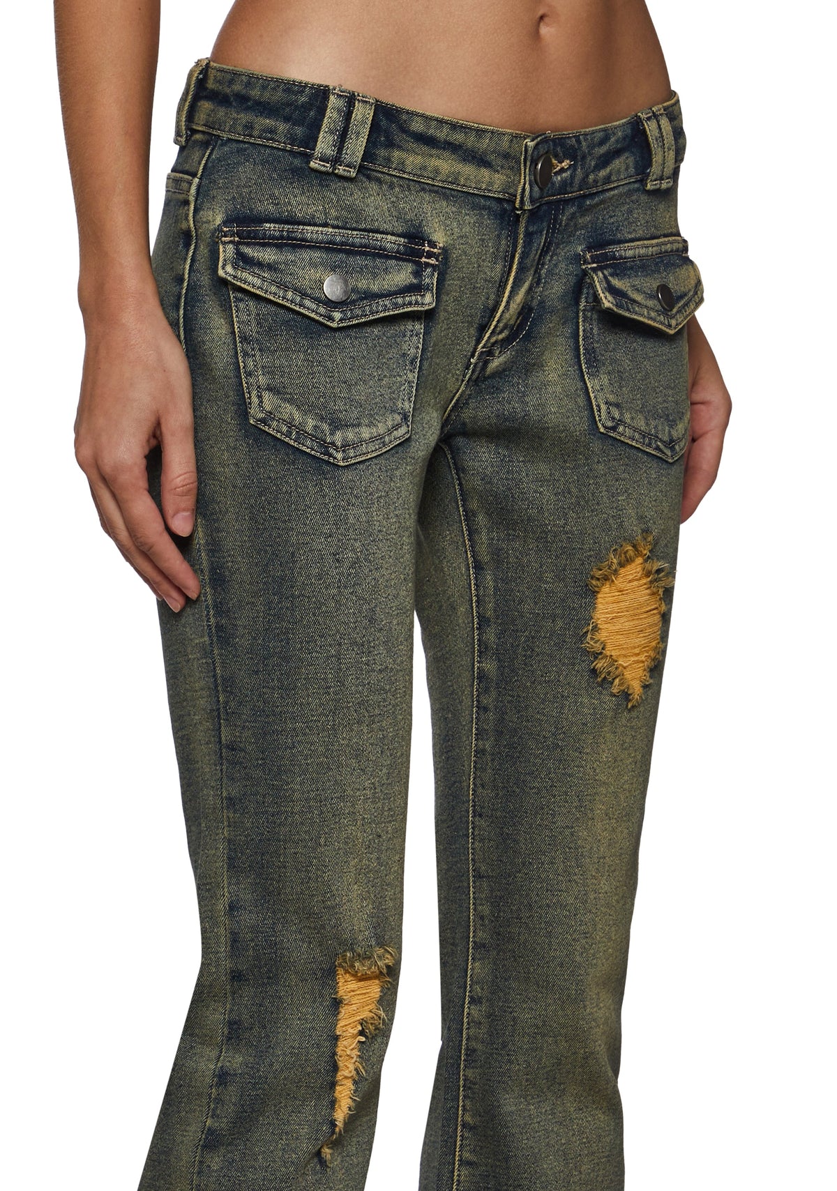 Maddie Low Rise Bootcut Jeans - Distressed