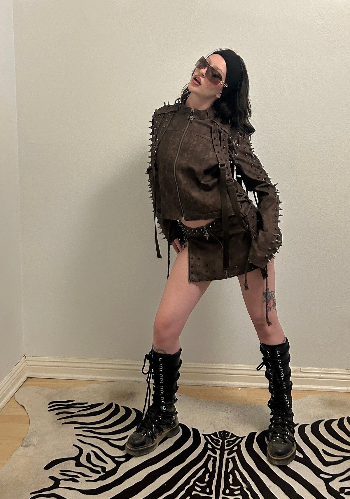 Warp Spiked Jacket With Lace Up Sleeves - Brown