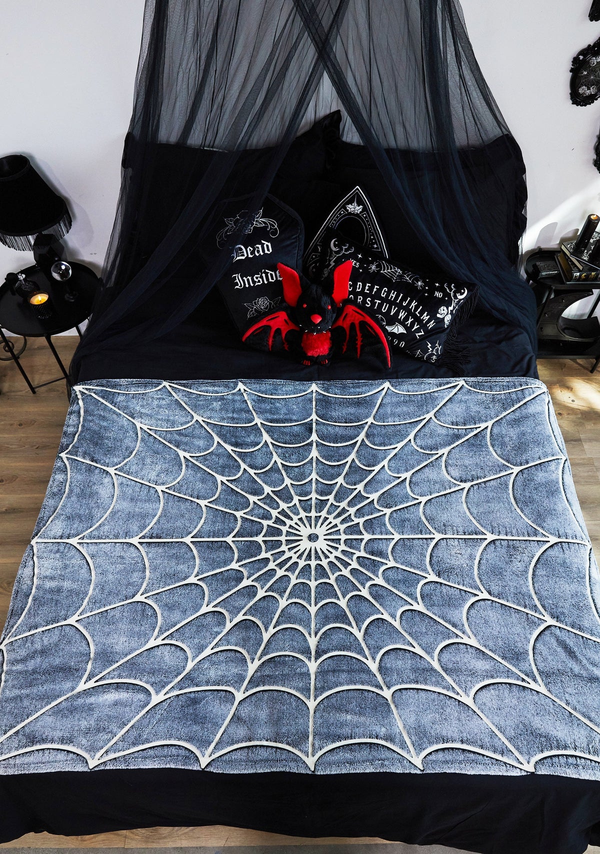 Spiderweb Glow In The Dark Blanket