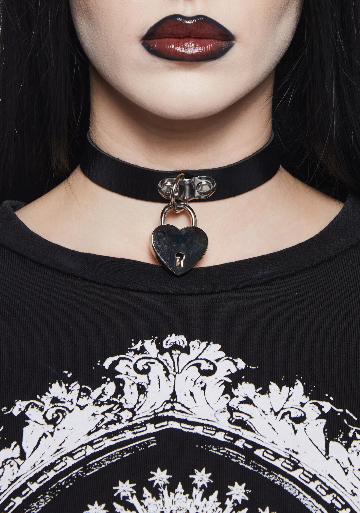 Unlock Me Heart Choker - Black