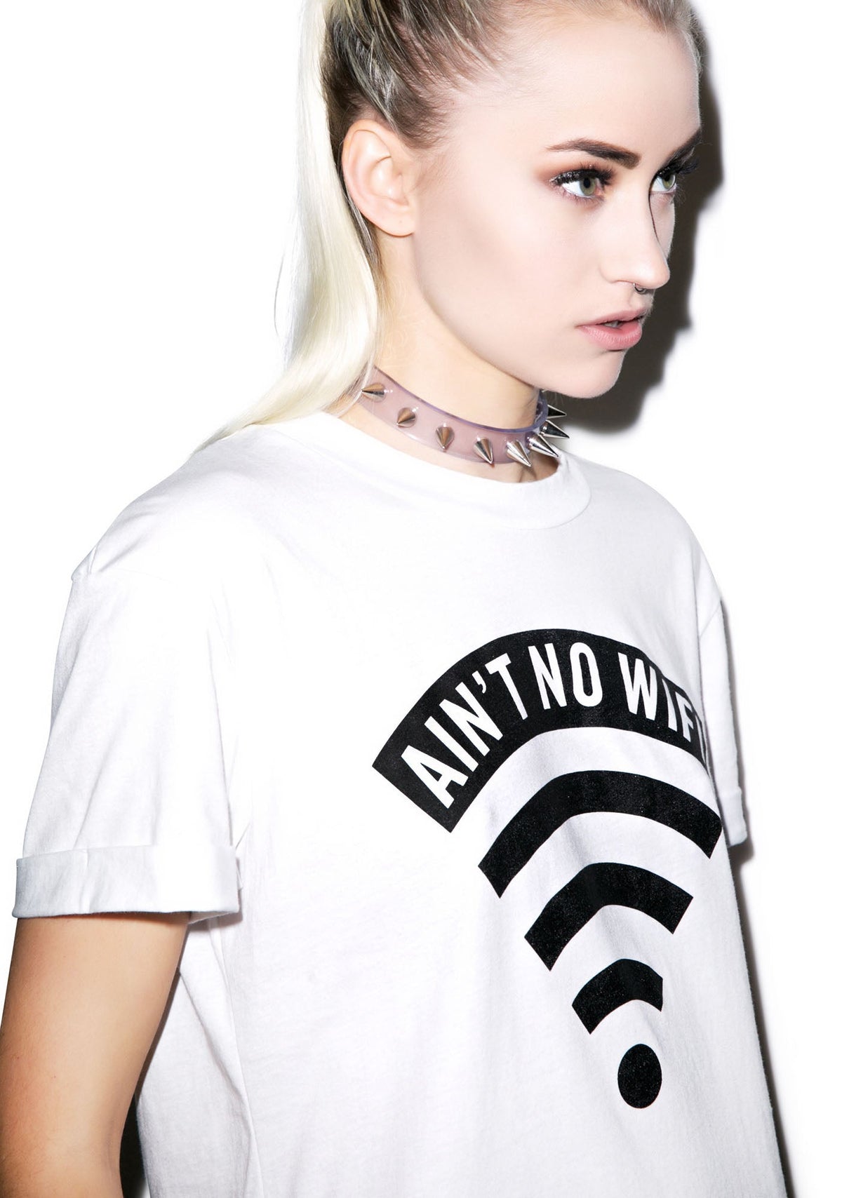 Aint No Wifi Crop Tee - White