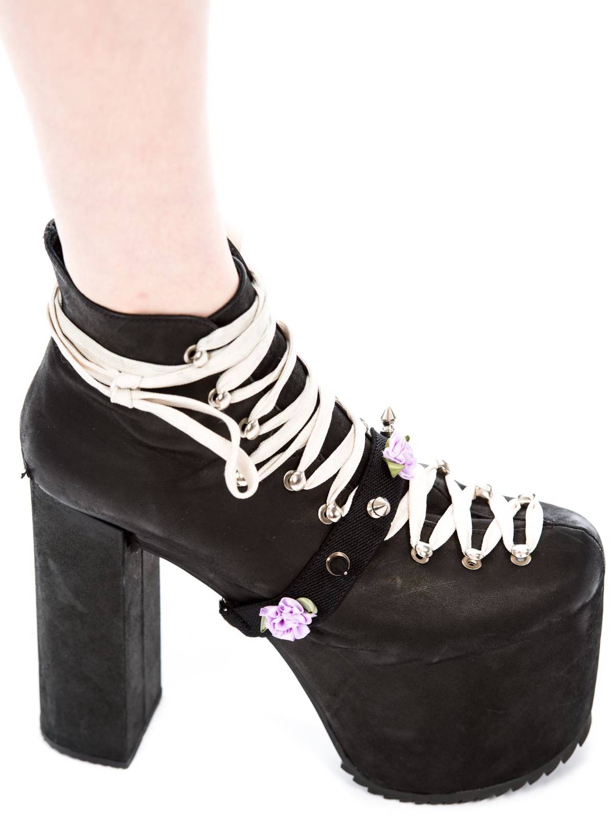 Spikes and Flower Shoe Garter - Pink