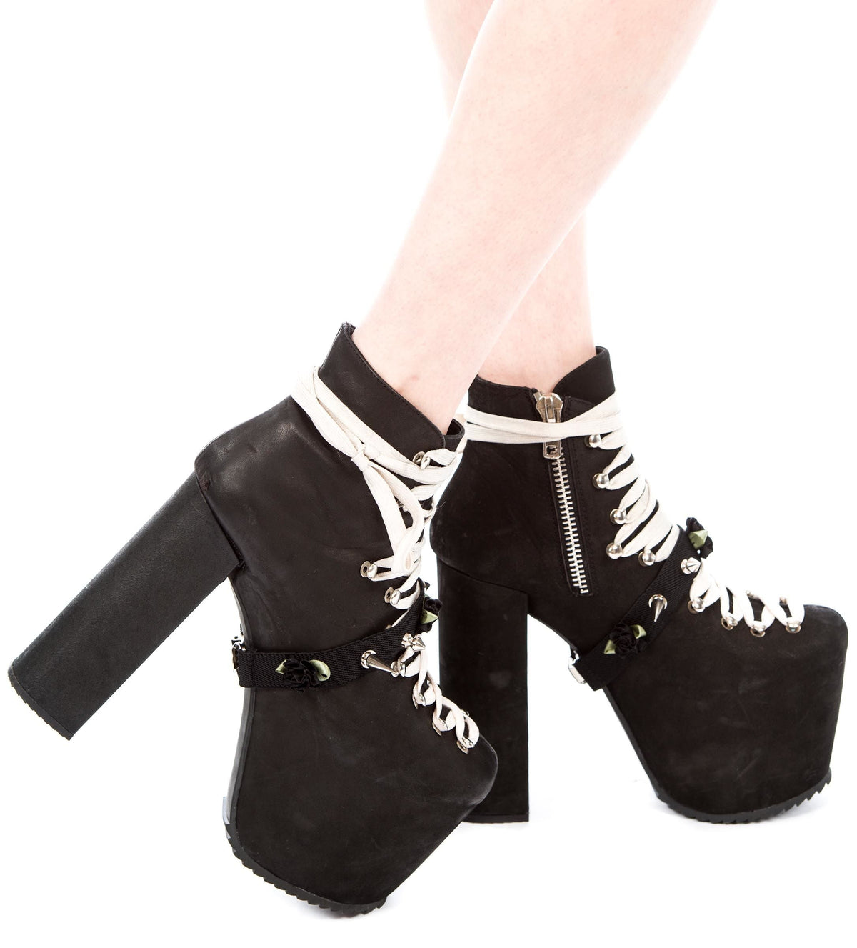 Spikes and Flower Shoe Garter - Pink
