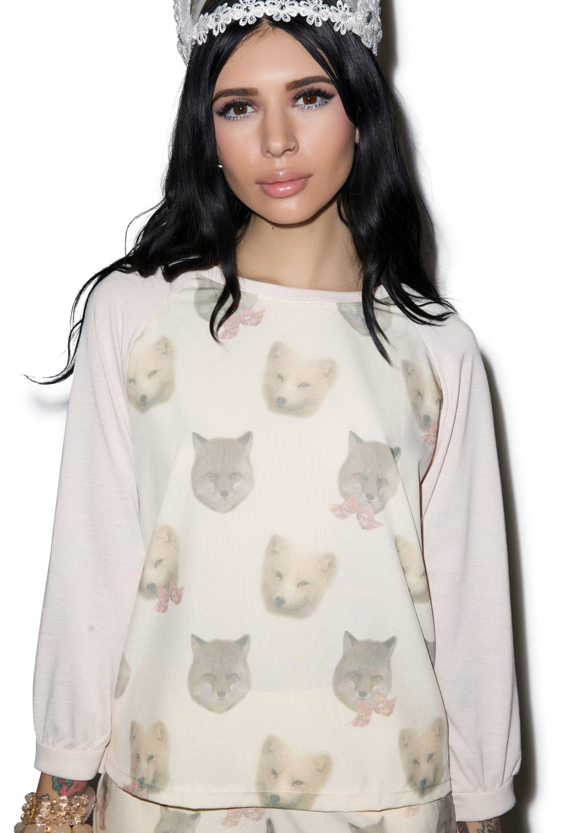 Snow Foxy Raglan - White