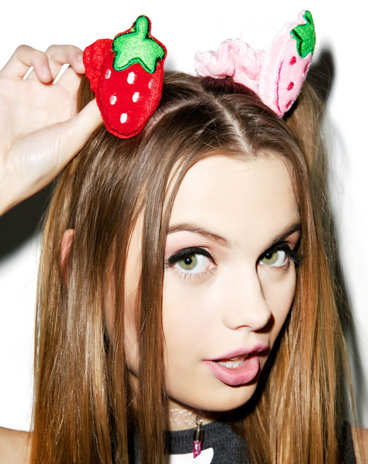 Ichigo Plush Scrunchie - Dark Pink