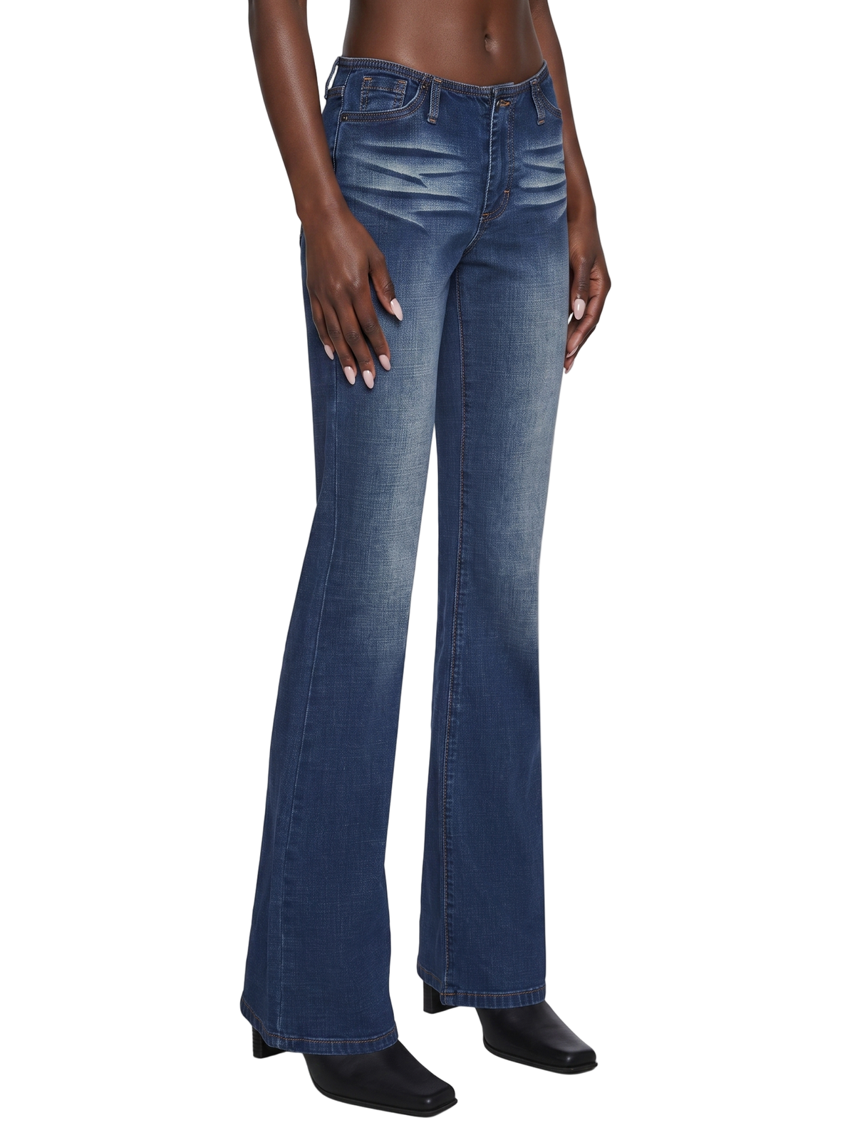Elle Low Rise Jeans - Light Blue