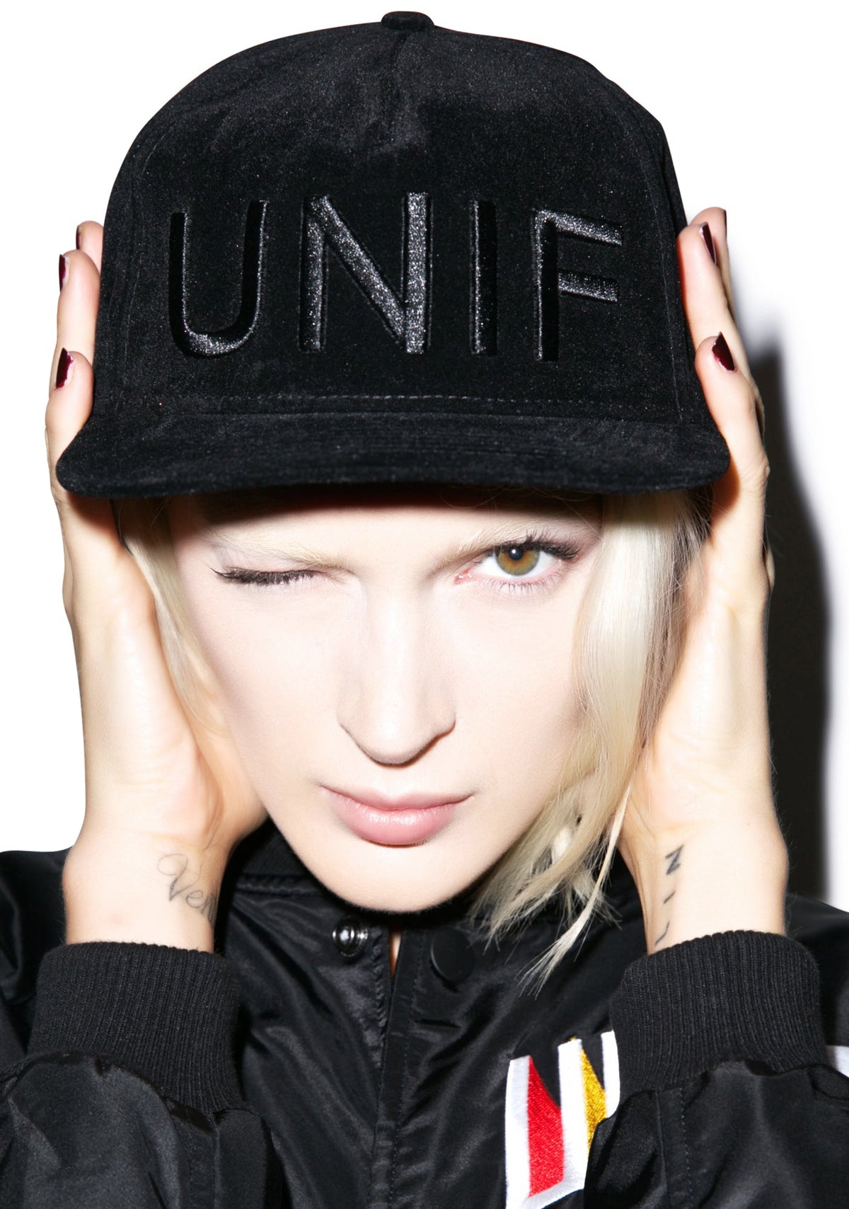 Velvet Hat - Black