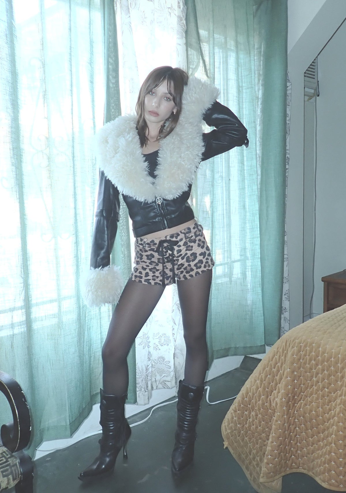 True Spots Leopard Shorts