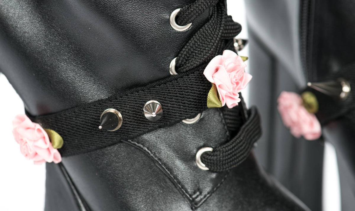 Spikes and Flower Shoe Garter - Pink
