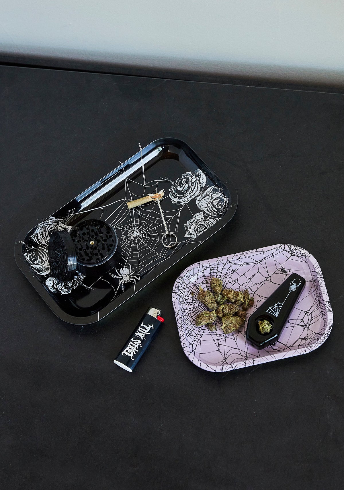 Web Obsessed Smoke Set