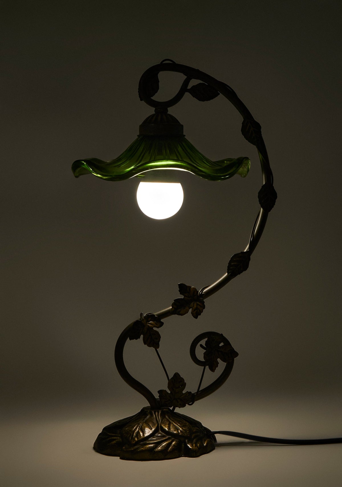 Dreamland Bloom Table Lamp - Green