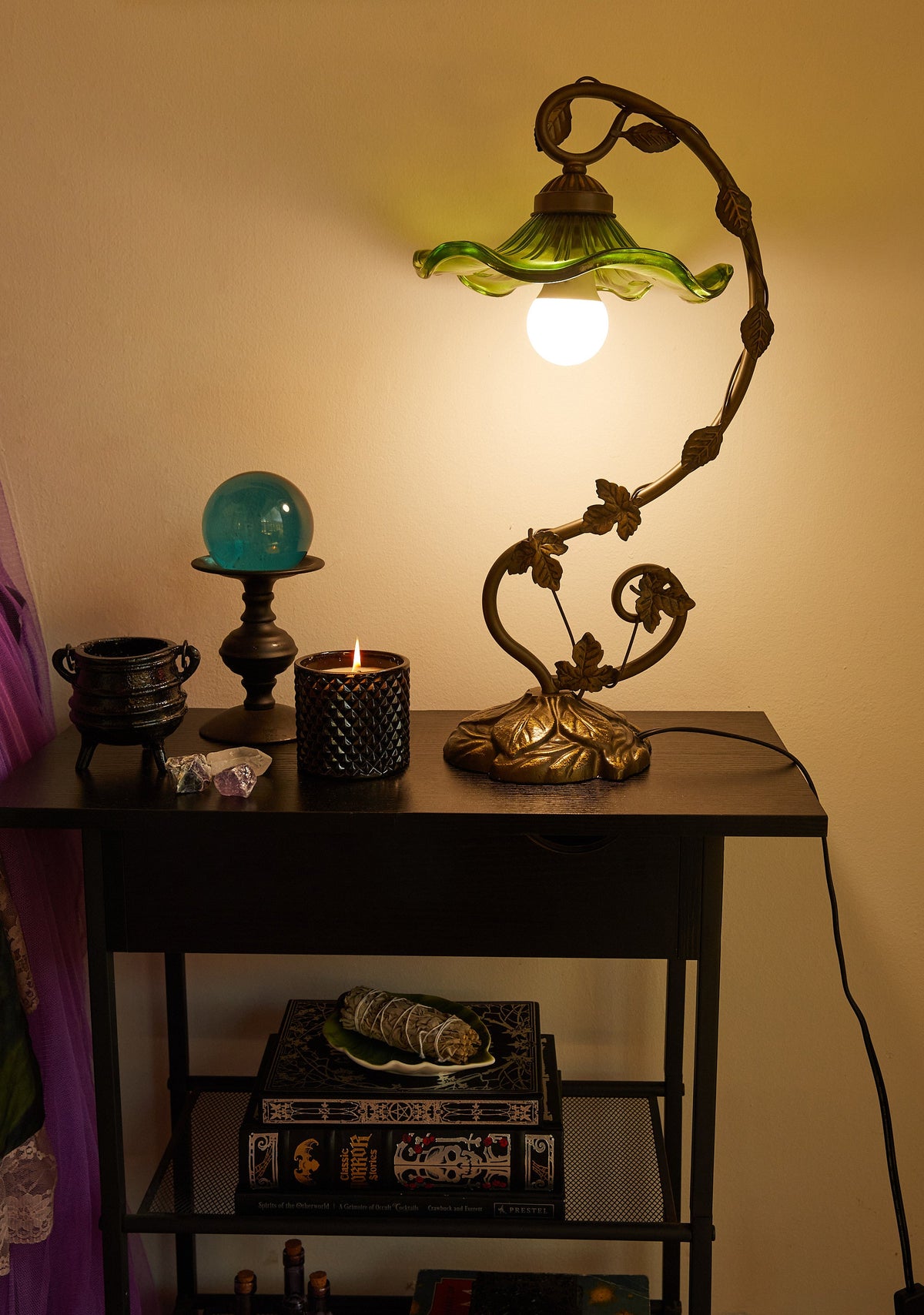 Dreamland Bloom Table Lamp - Green