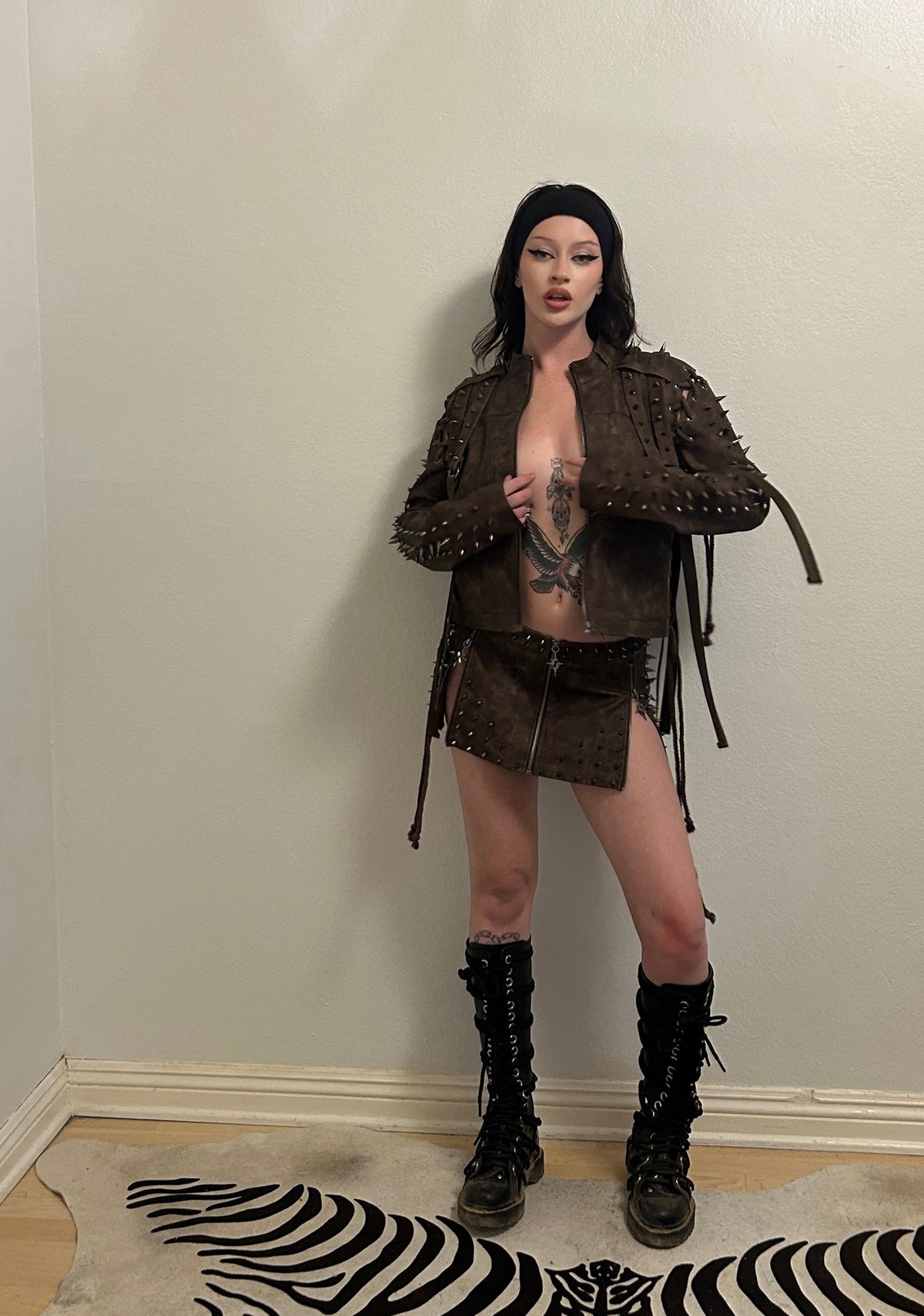 Warp Spiked Mini Skirt With Zippers - Brown