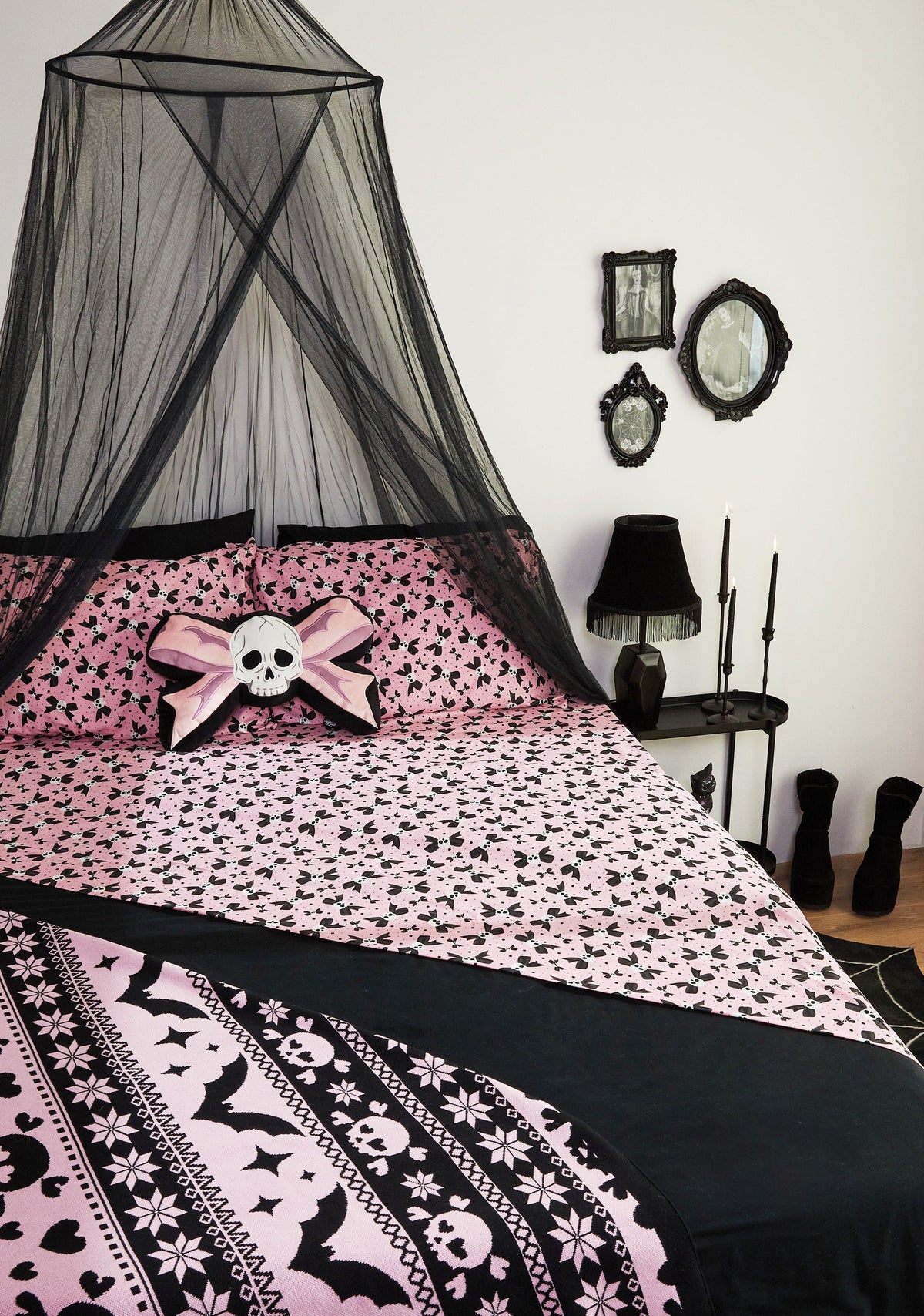 Paranormal Holiday Sheet Set