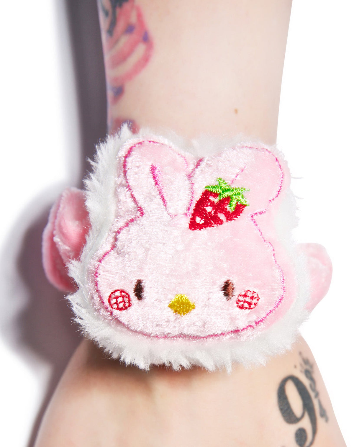 Usa-pyon Scrunchie - White